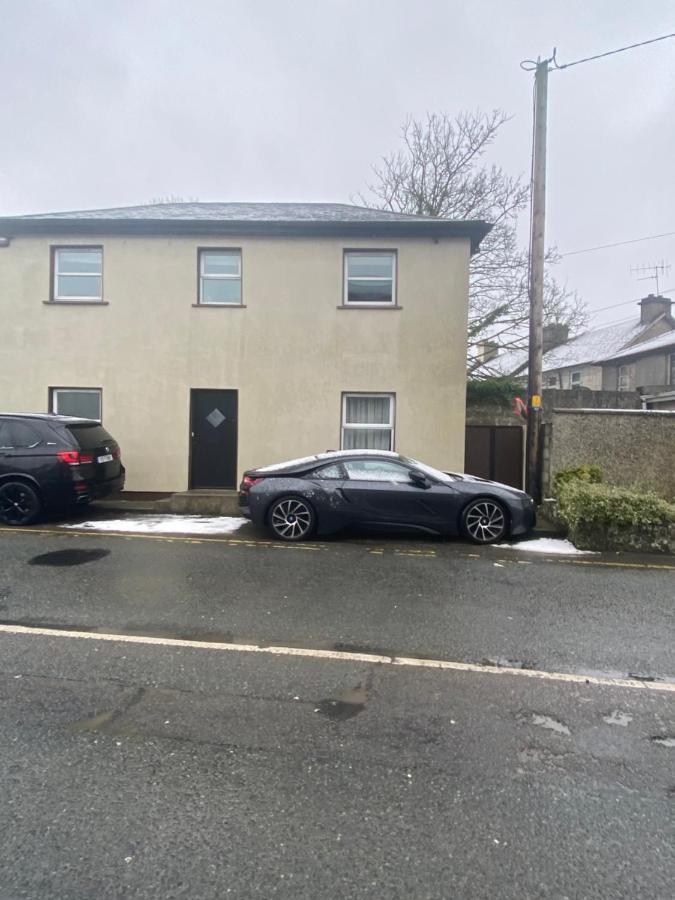 Town Villa With Charming Garden, Bbq Area & Sleeps 6 Cashel  Exterior photo
