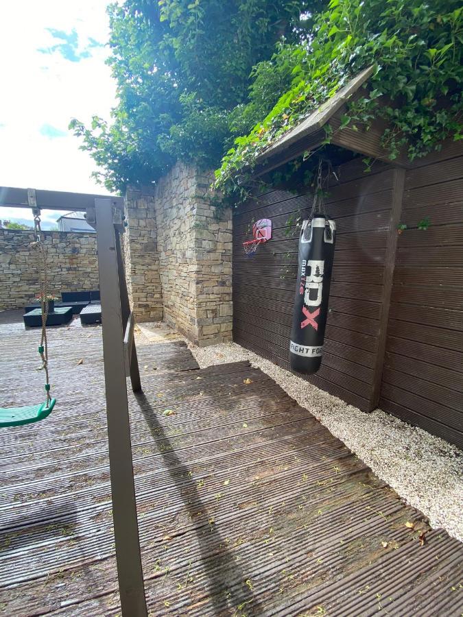 Town Villa With Charming Garden, Bbq Area & Sleeps 6 Cashel  Exterior photo