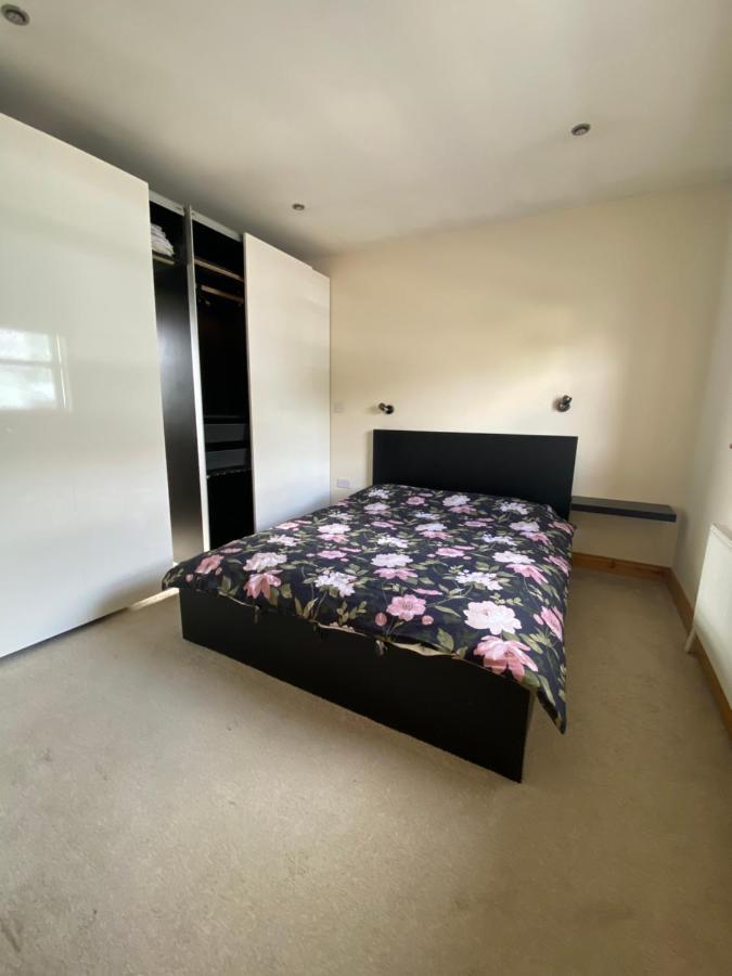 Town Villa With Charming Garden, Bbq Area & Sleeps 6 Cashel  Exterior photo